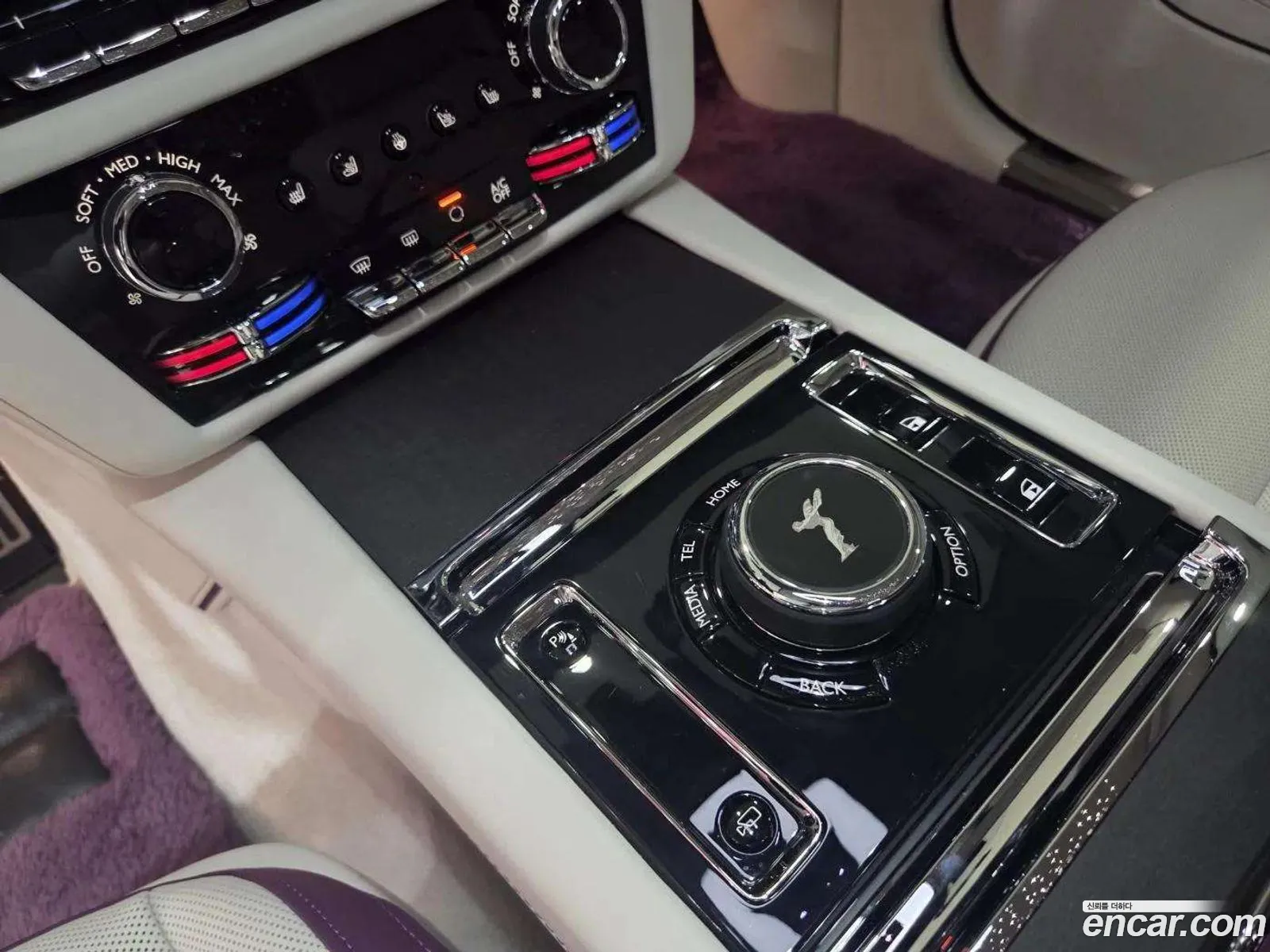 Rolls-Royce Spectre 2024 — 11