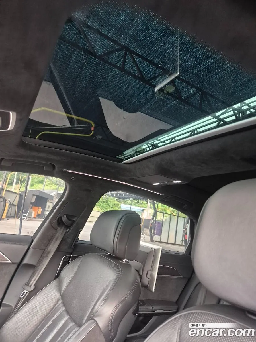 Audi A8 2020 — 9