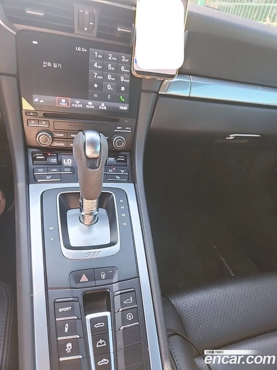 Porsche 911 2018 — 2