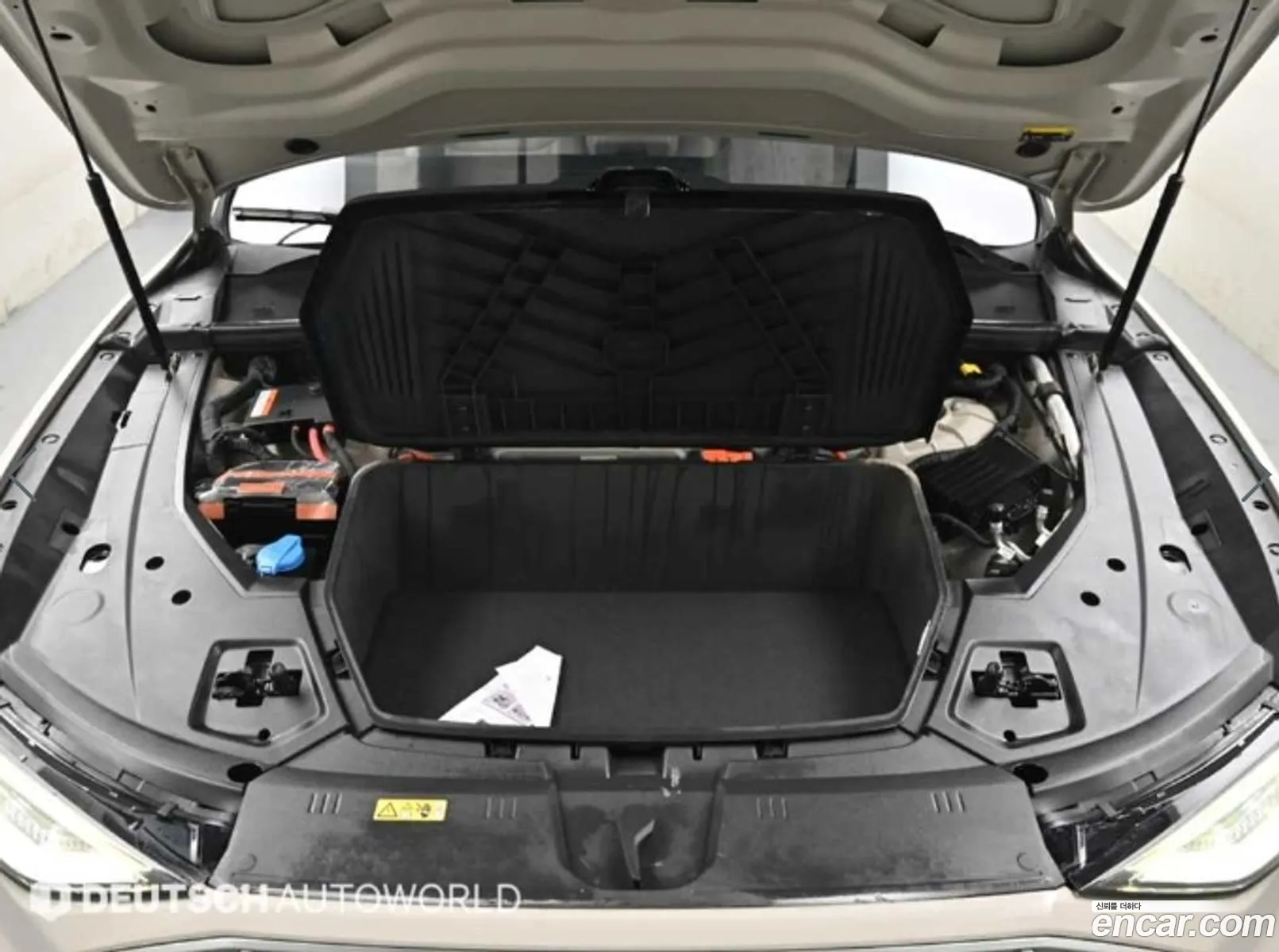 Audi e-tron 2020 — 4