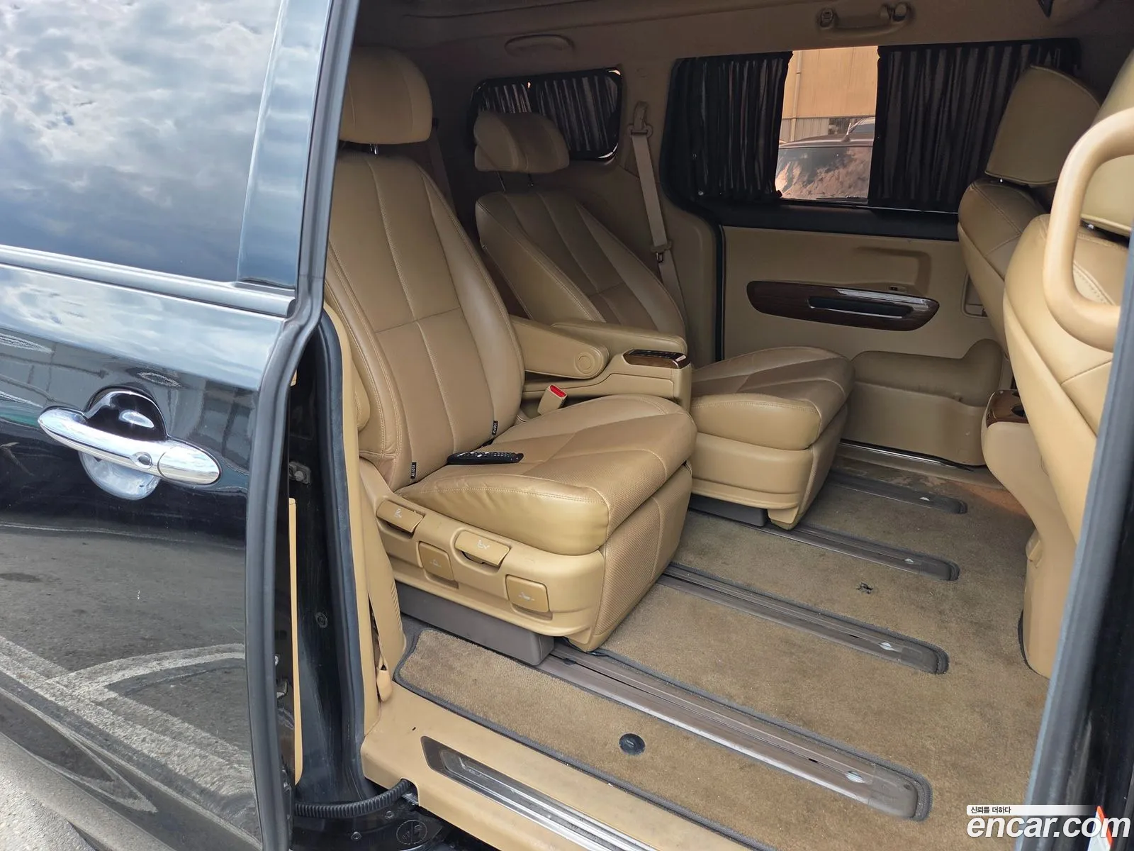 Kia Carnival 2017 — 14