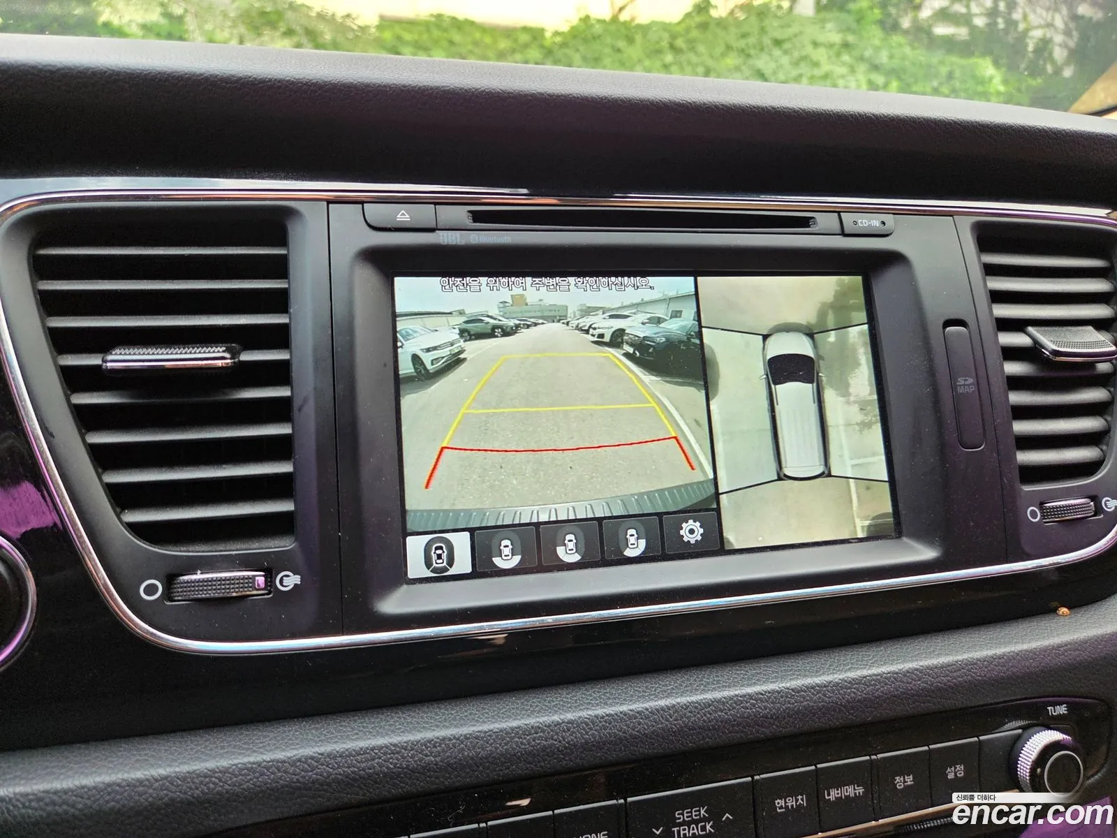 Kia Carnival 2017 — 17