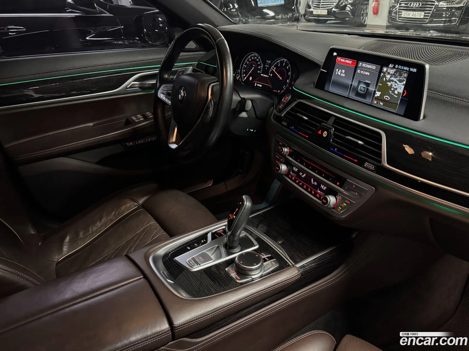 BMW 7 Series 2018 — 11