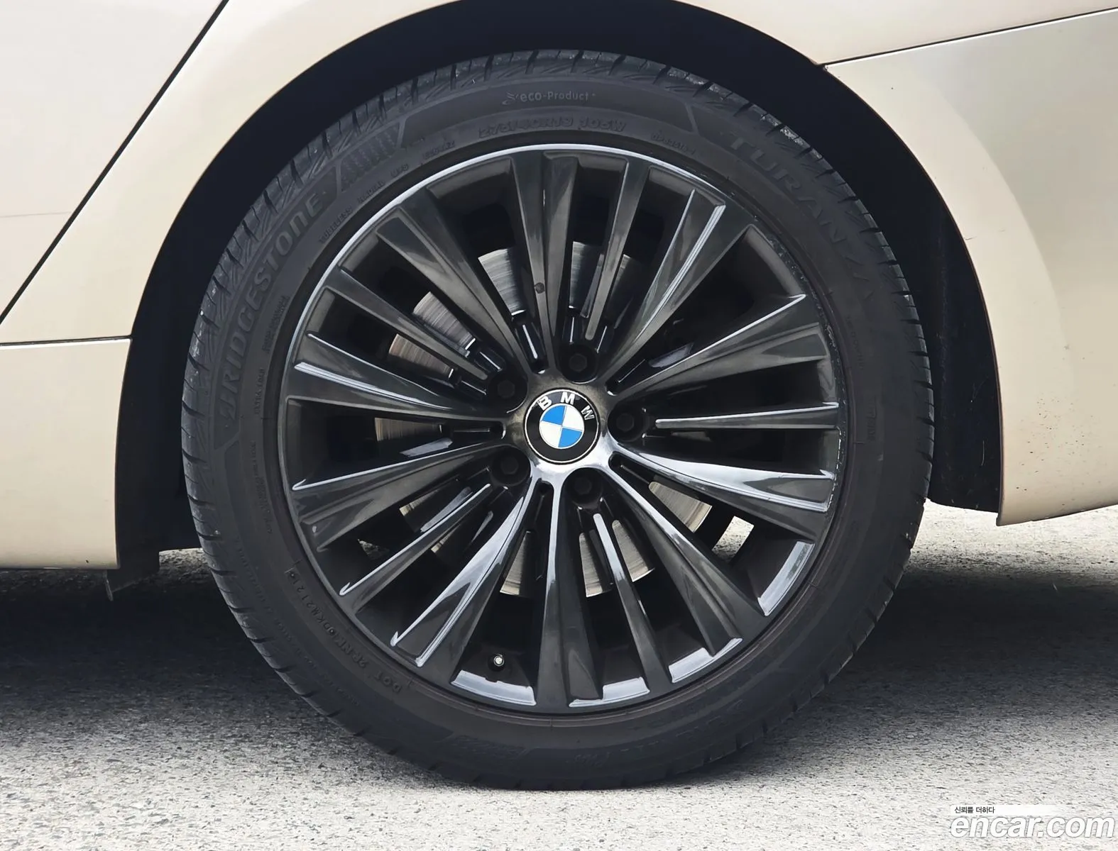 BMW 5 Series GT 2013 — 15