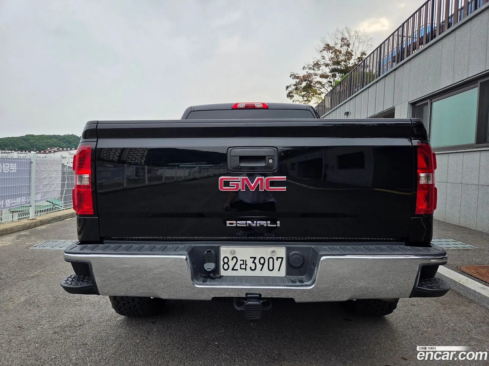 GMC Sierra