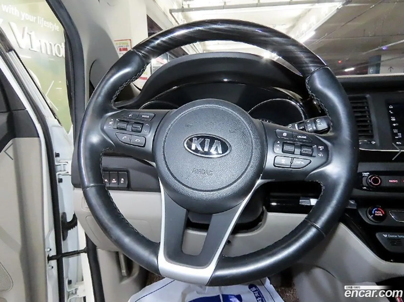 Kia Carnival 2019 — 6