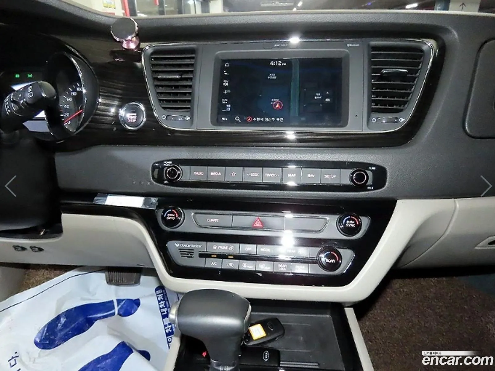 Kia Carnival 2019 — 10