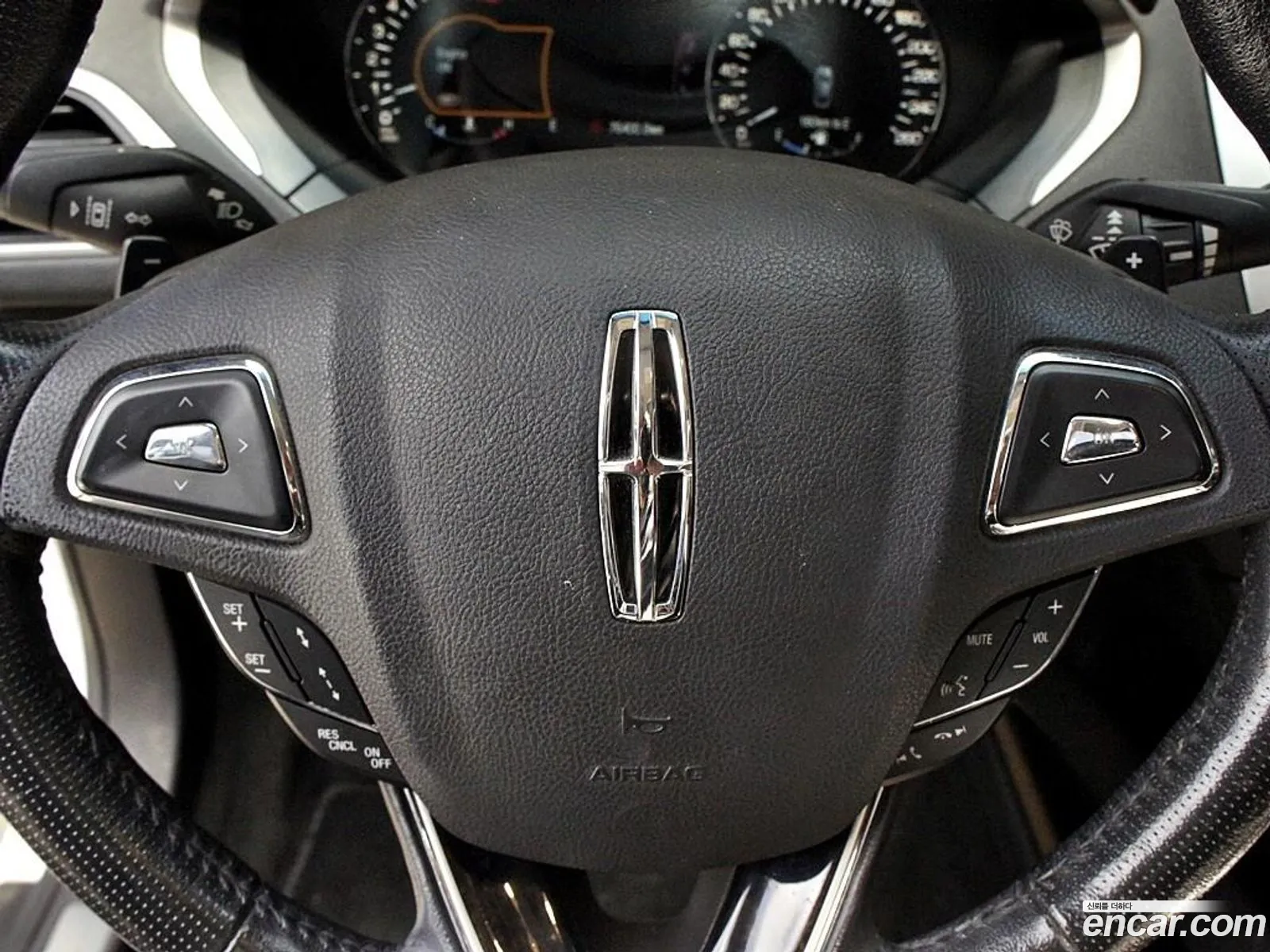 Lincoln MKZ