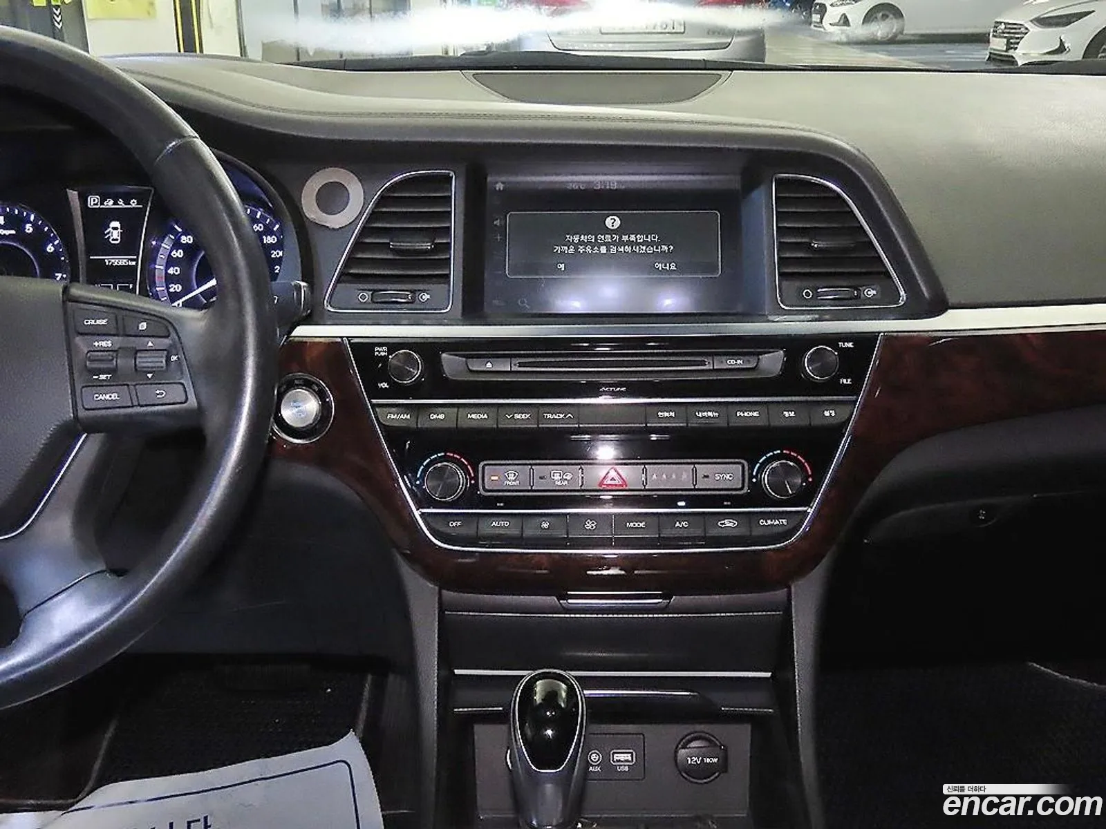 Hyundai Aslan 2015 — 3