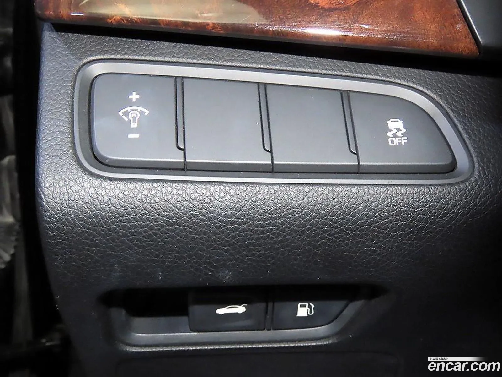 Hyundai Aslan 2015 — 11