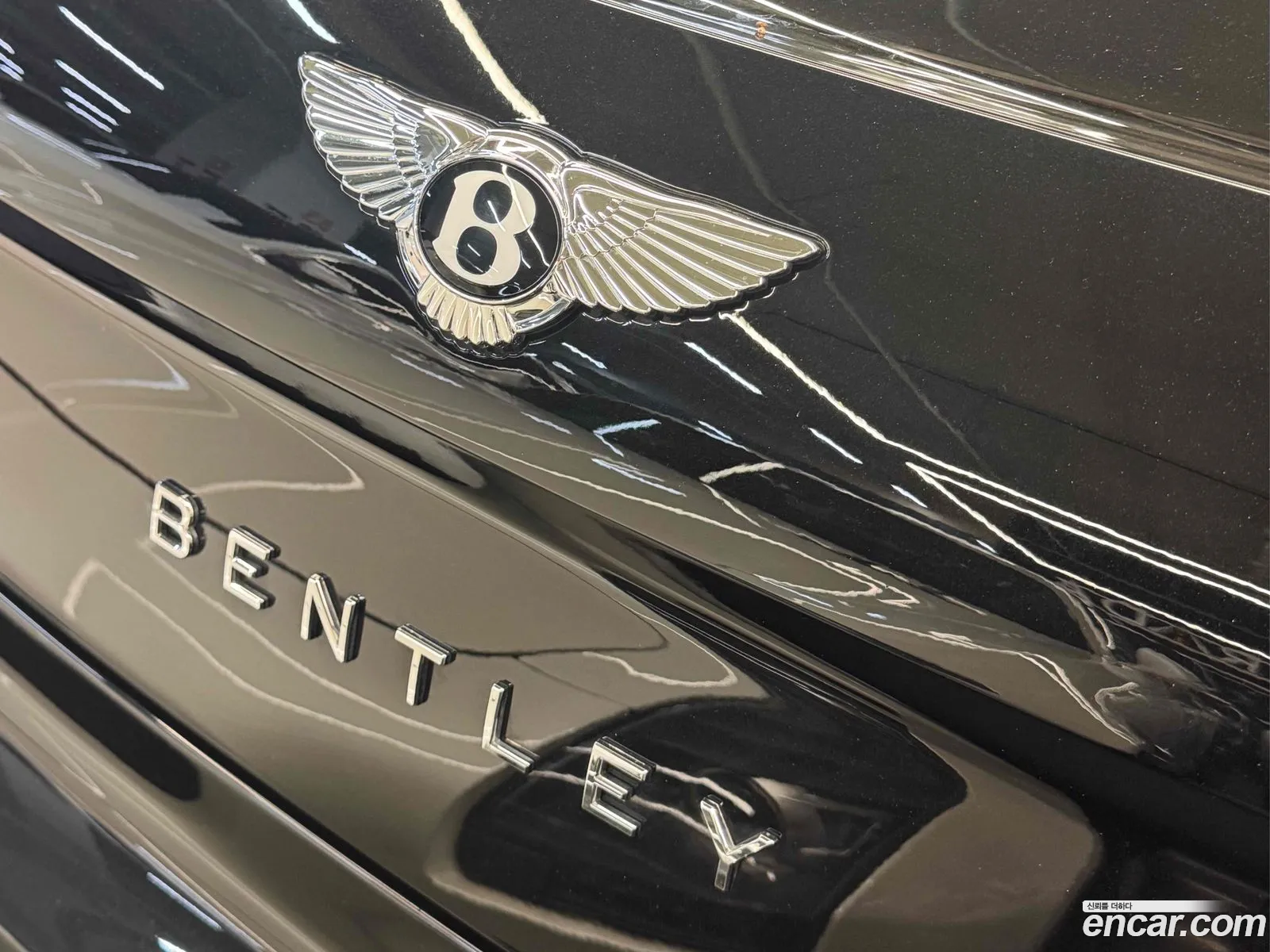 Bentley Flying Spur 2025 — 13
