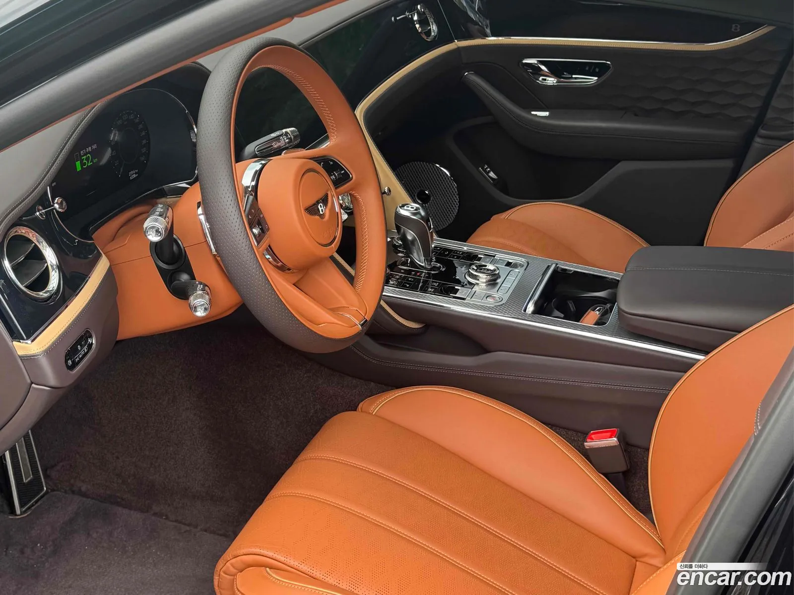 Bentley Flying Spur 2025 — 9