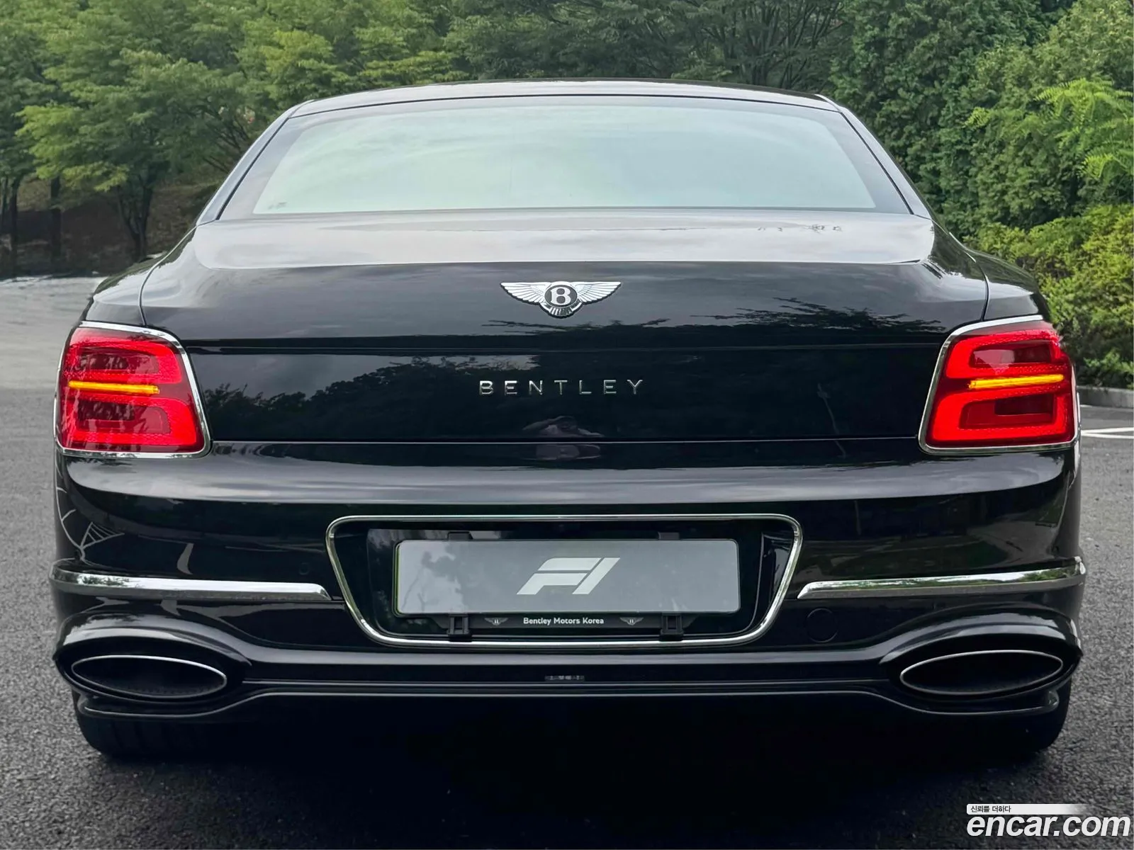Bentley Flying Spur 2025 — 15