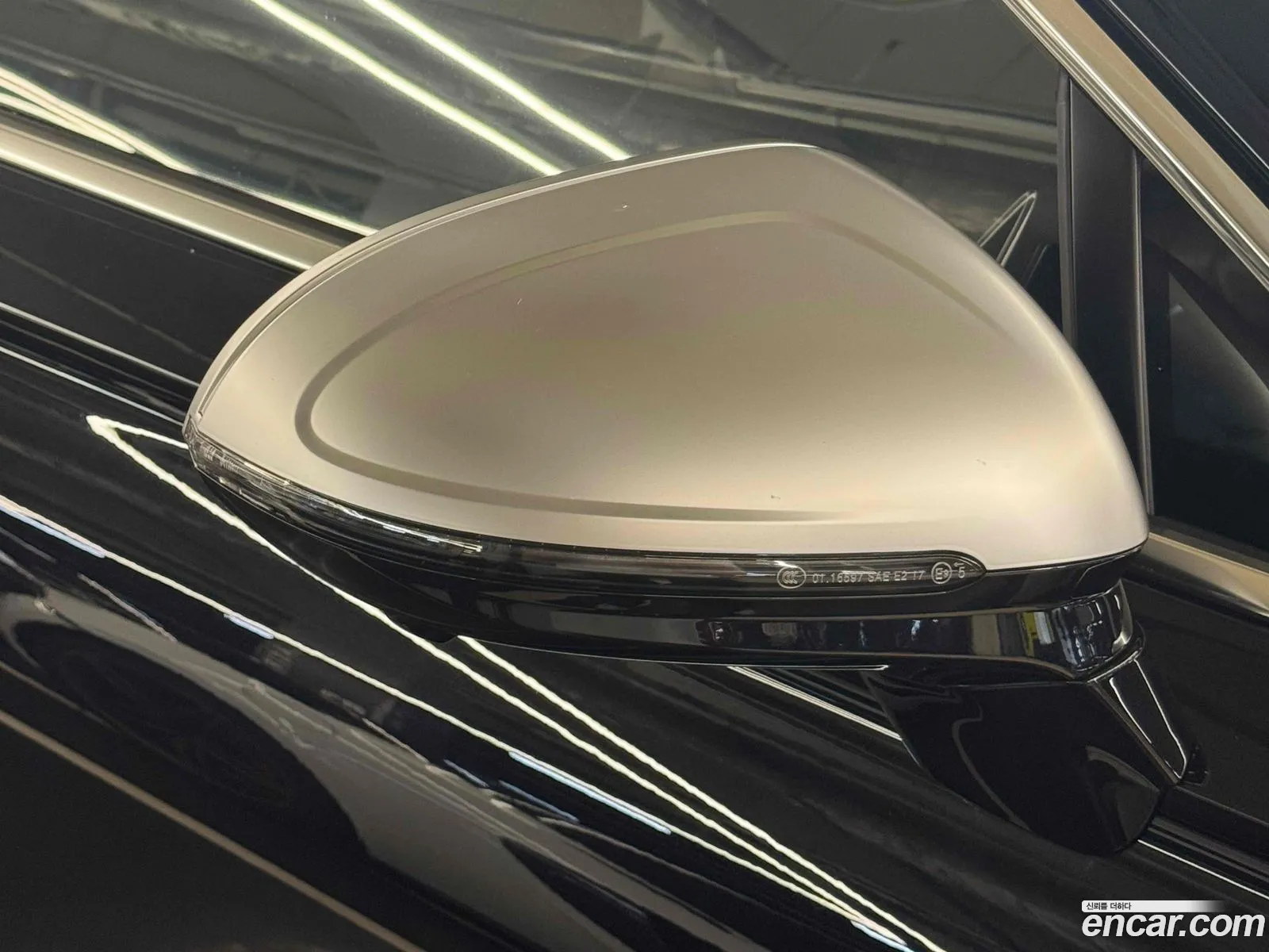 Bentley Flying Spur 2025 — 11