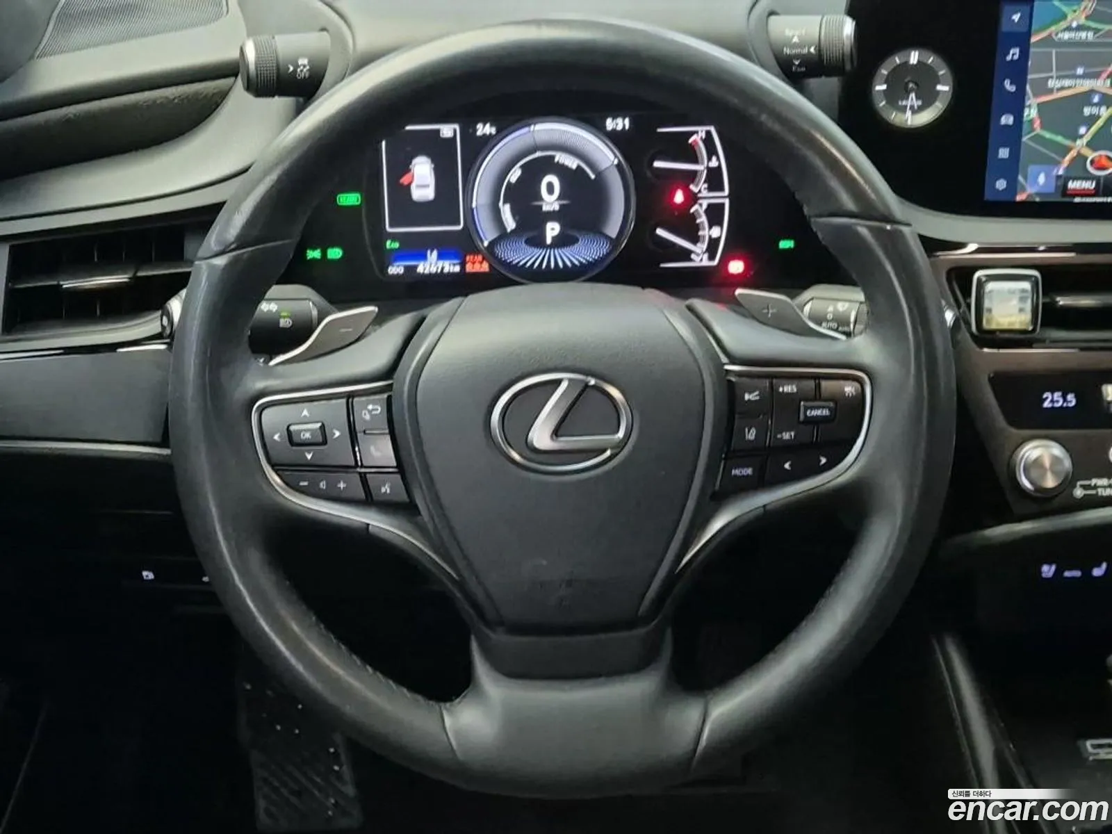 Lexus ES300h 7th Gen 2024 — 4