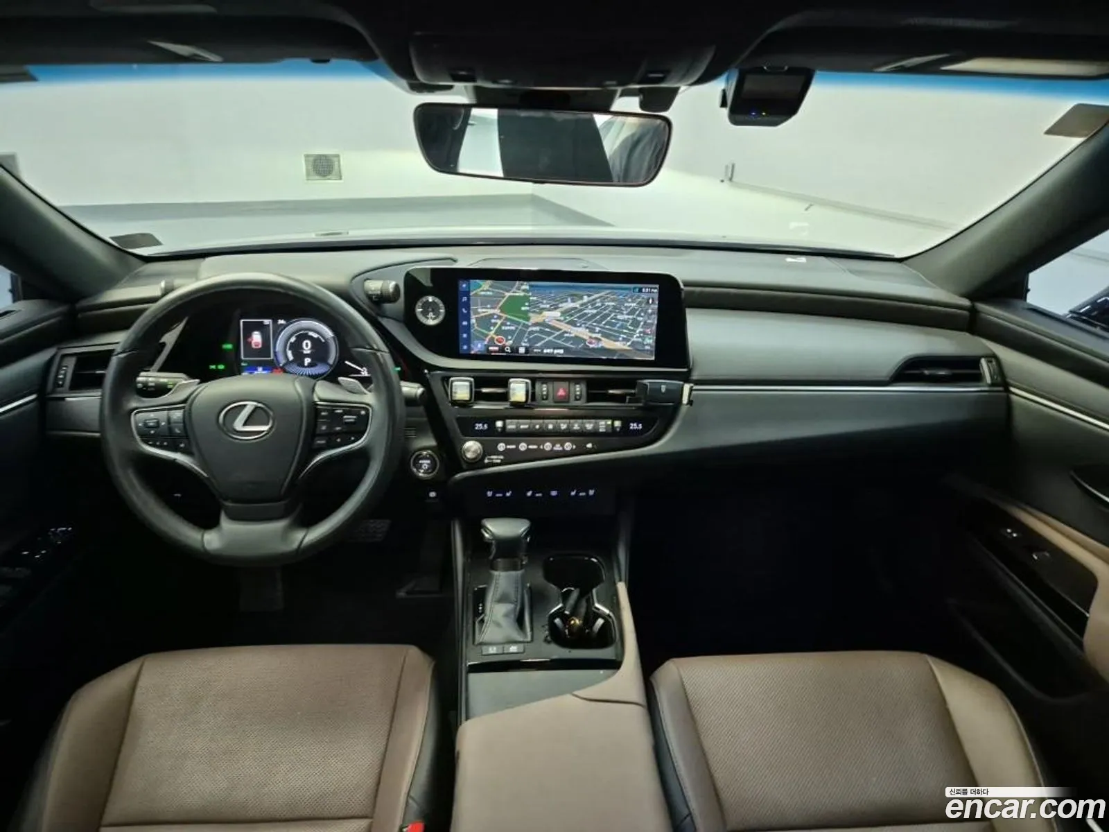 Lexus ES300h 7th Gen 2024 — 10