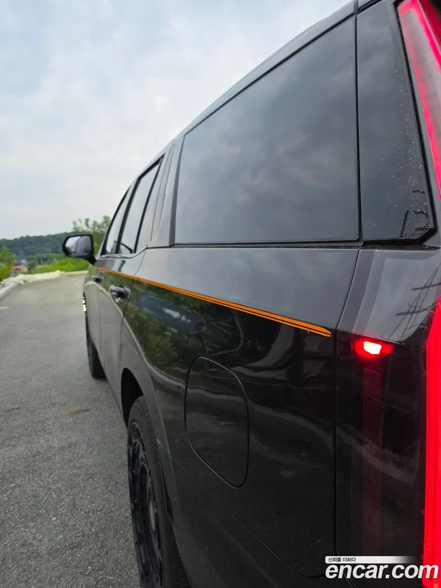 Cadillac Escalade 2025 — 14