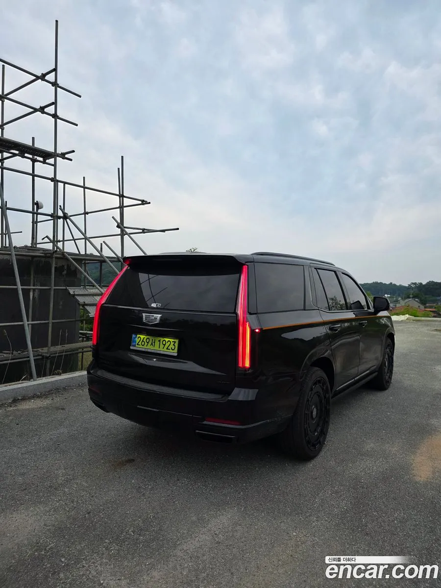Cadillac Escalade 2025 — 19