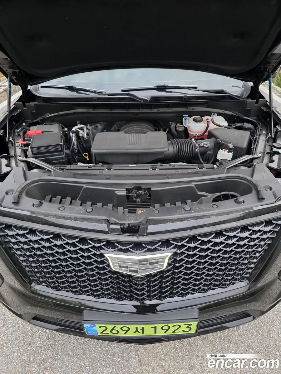 Cadillac Escalade 2025 — 12