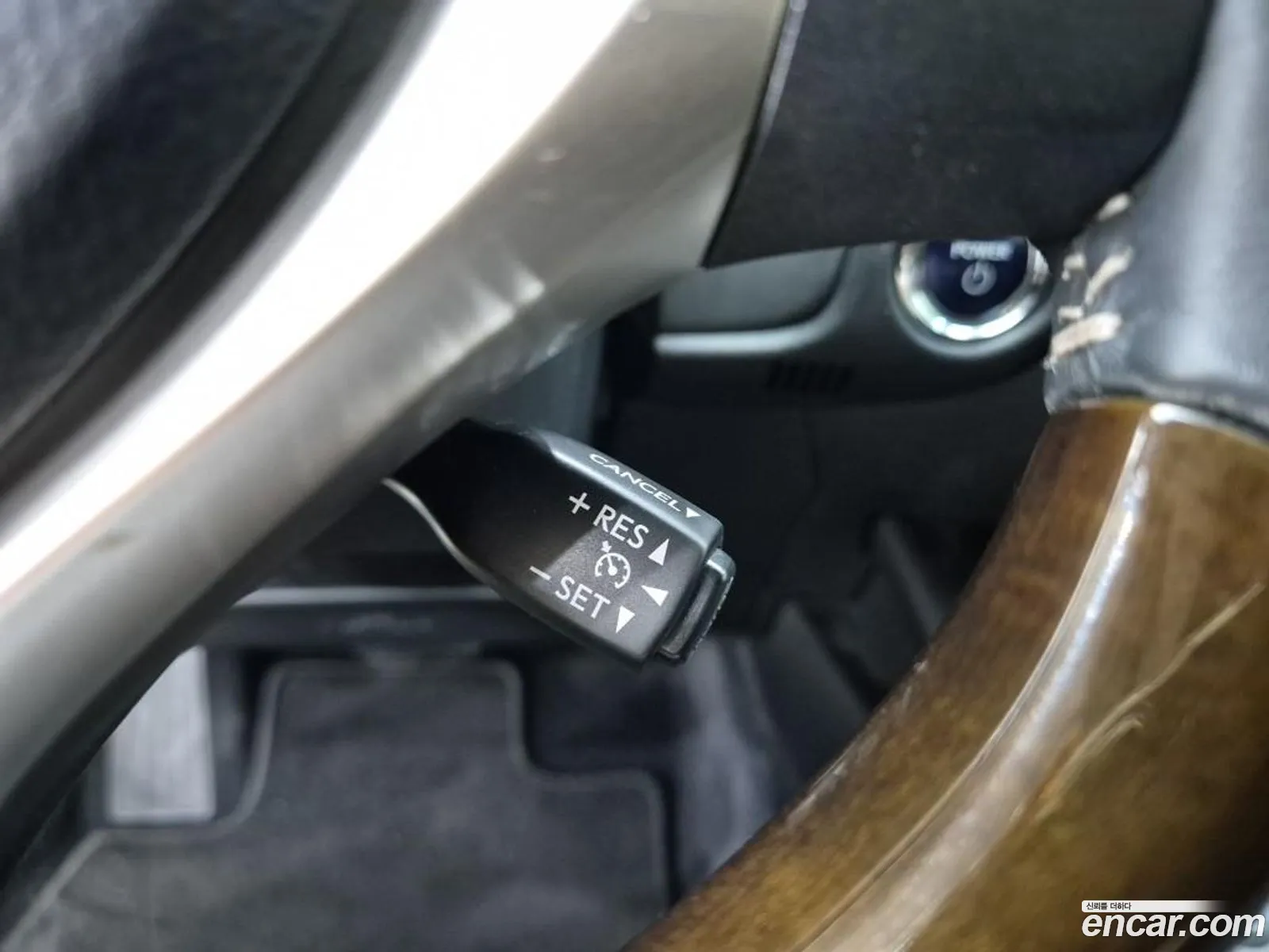 Lexus ES300h 2013 — 4