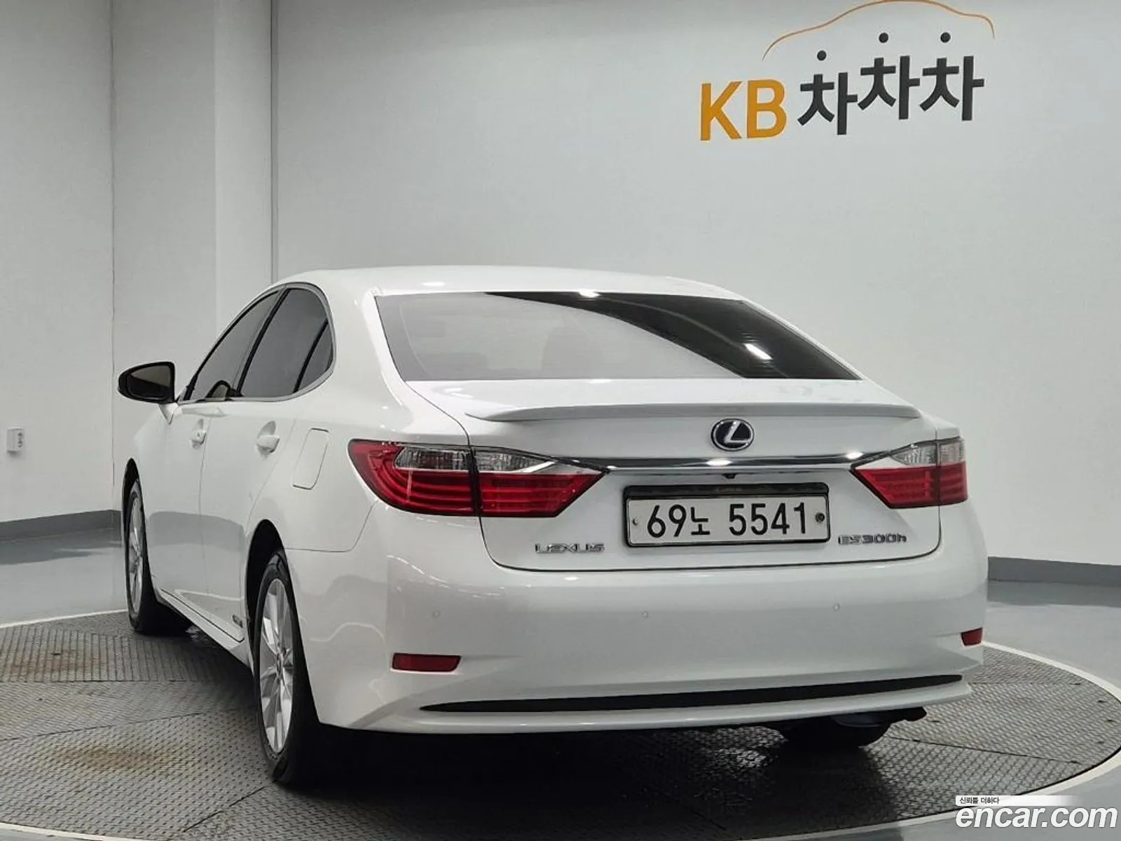 Lexus ES300h 2013 — 8