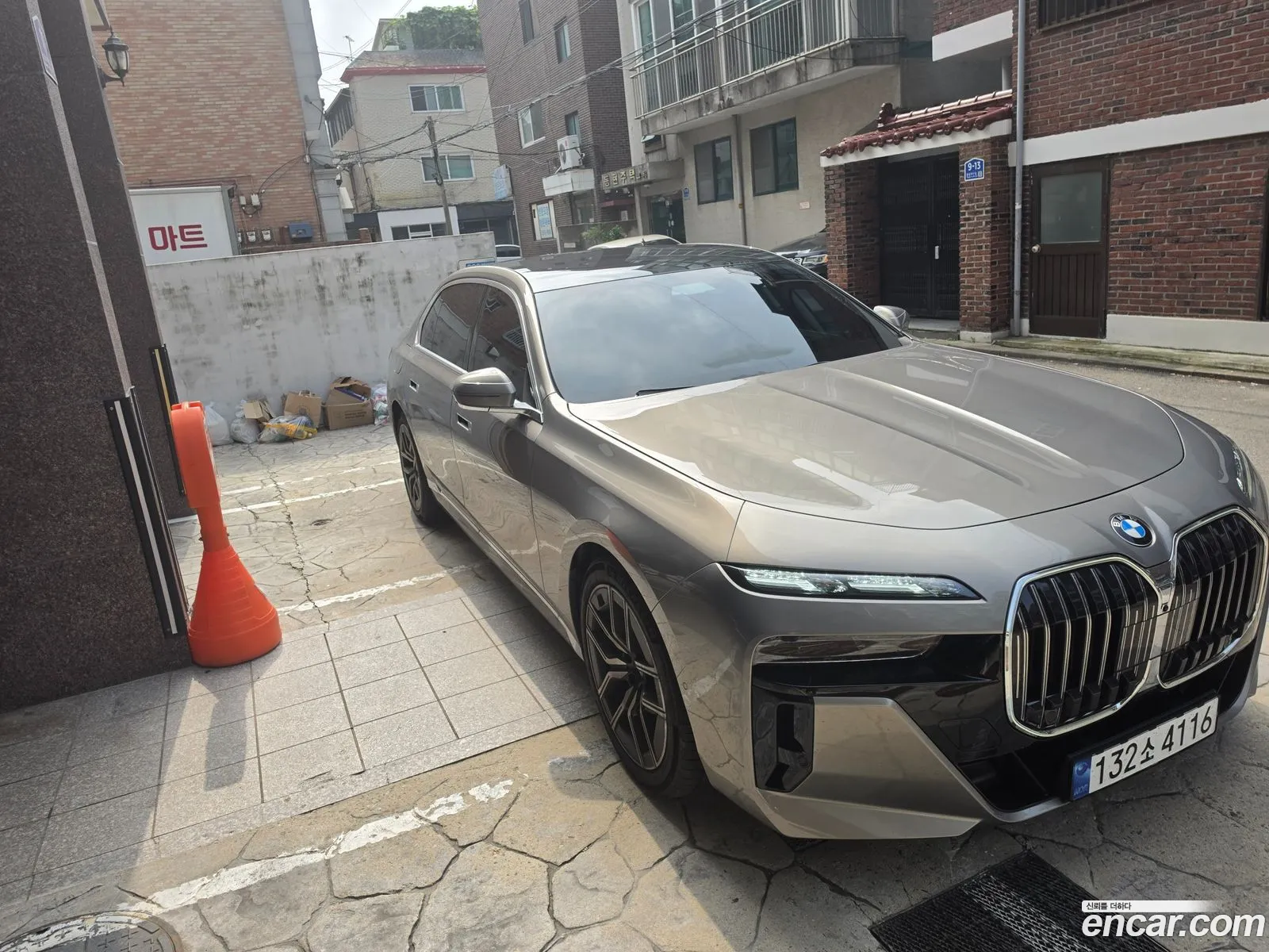 BMW 7 Series 2023 — 8