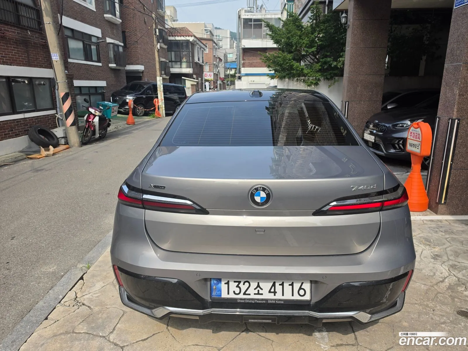 BMW 7 Series 2023 — 9