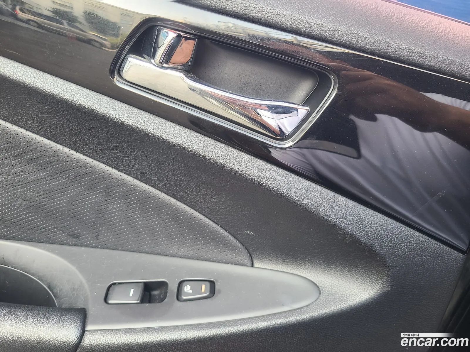 Hyundai YF Sonata 2010 — 4