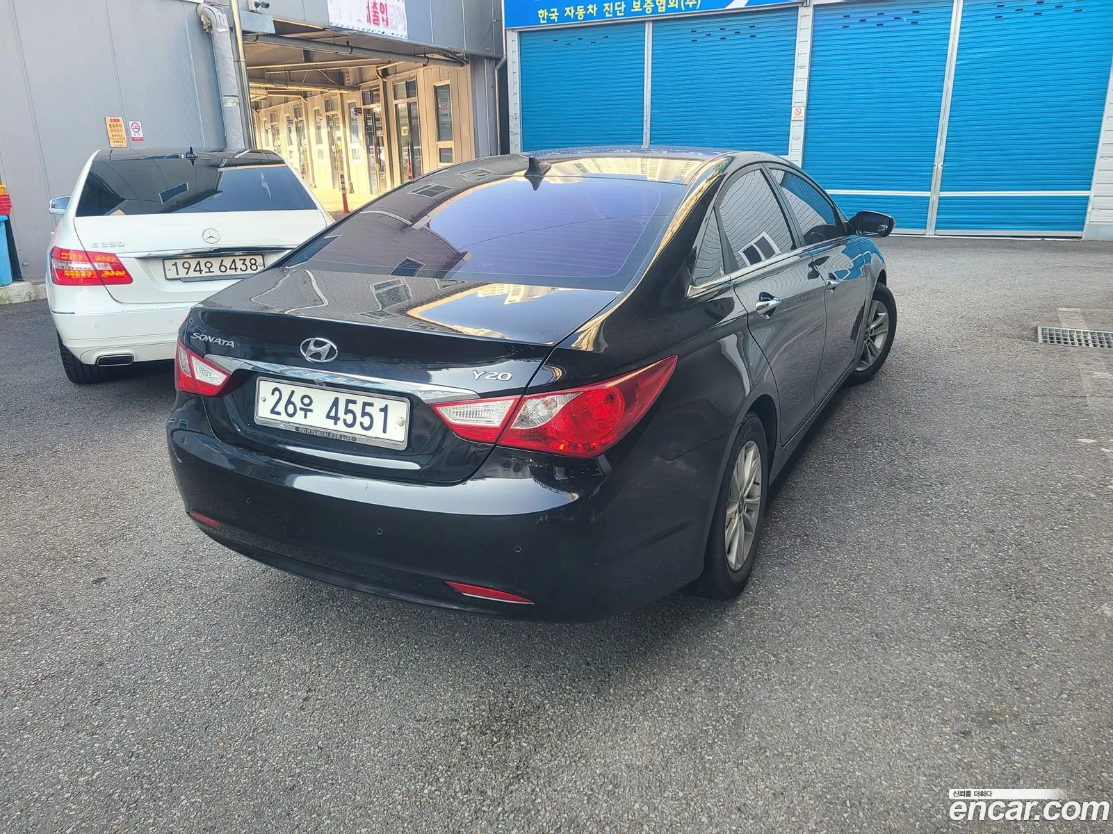 Hyundai YF Sonata 2010 — 13