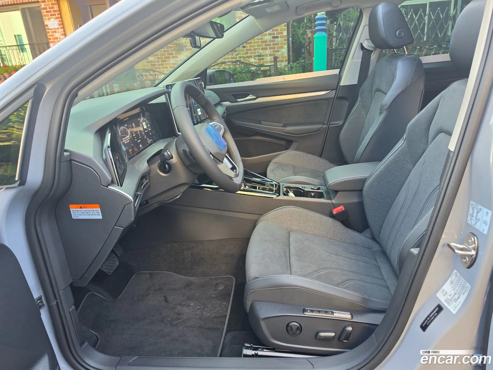 Volkswagen Golf 8th Gen 2026 — 8