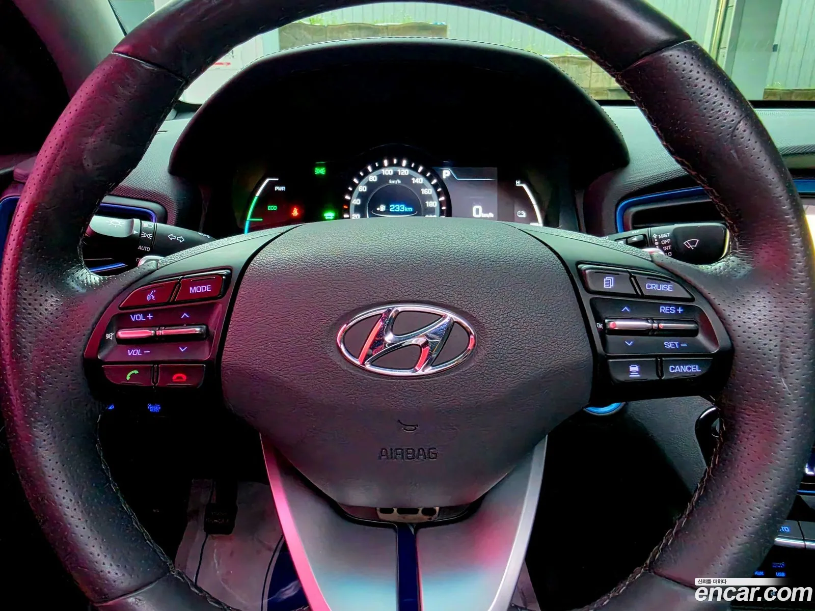 Hyundai Ioniq Hybrid 2018 — 15