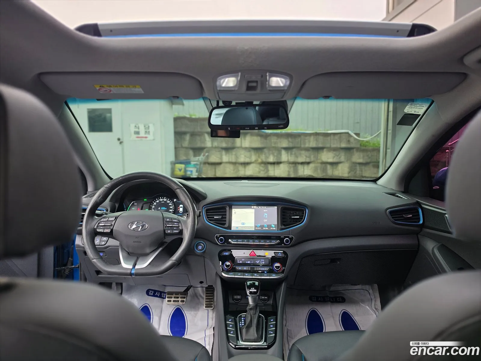 Hyundai Ioniq Hybrid 2018 — 4
