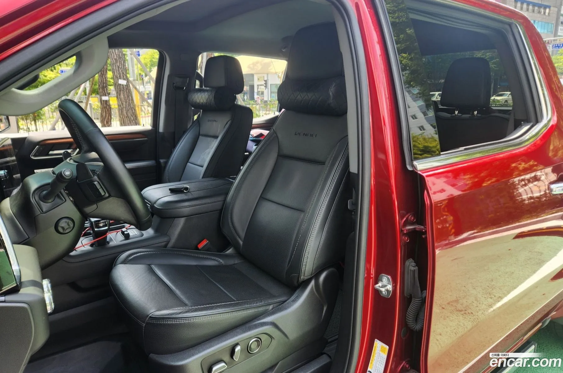 GMC Sierra 2023 — 16