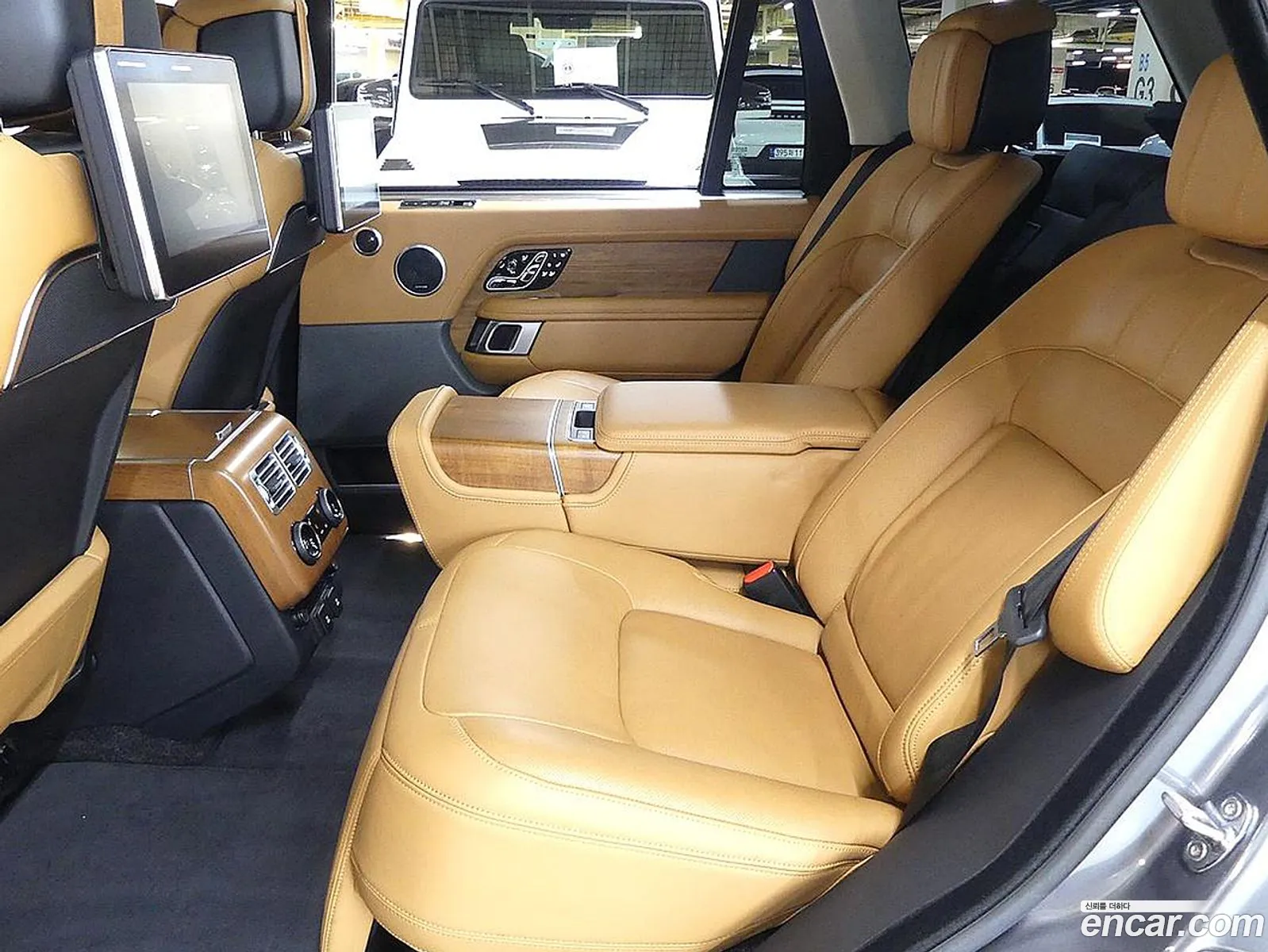 Land Rover Range Rover 2019 — 13