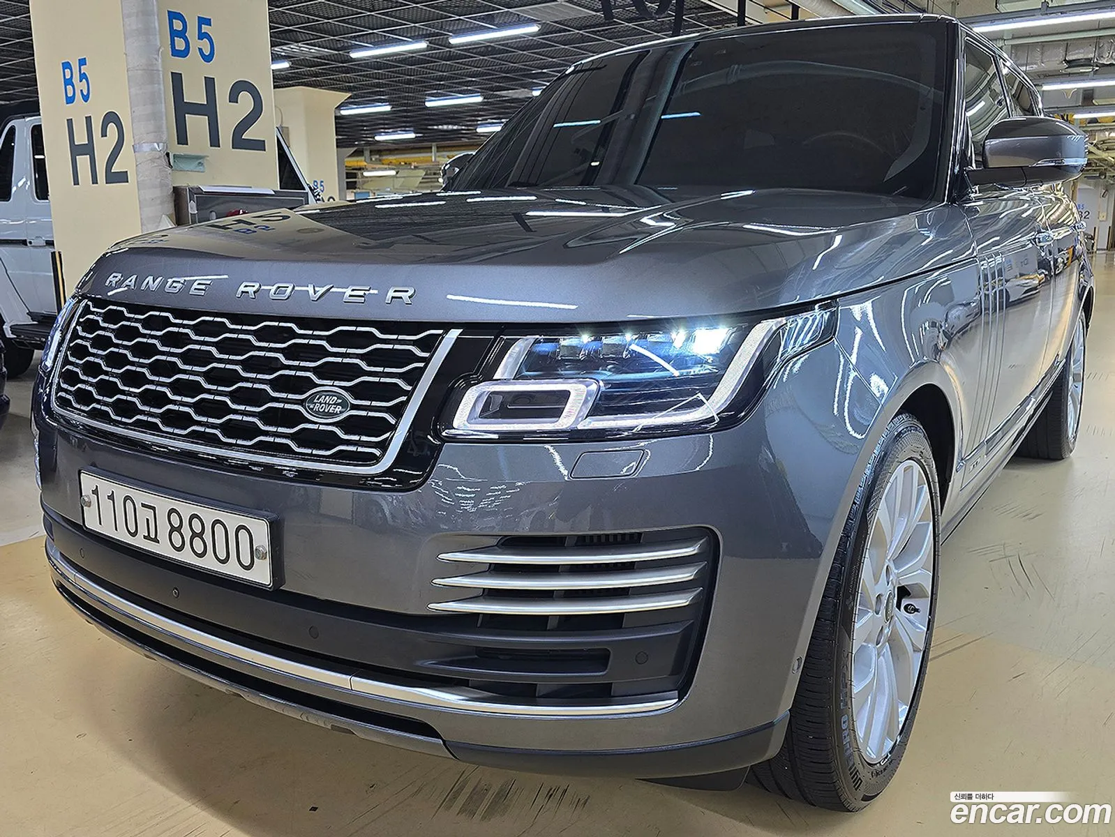 Land Rover Range Rover 2019 — 12