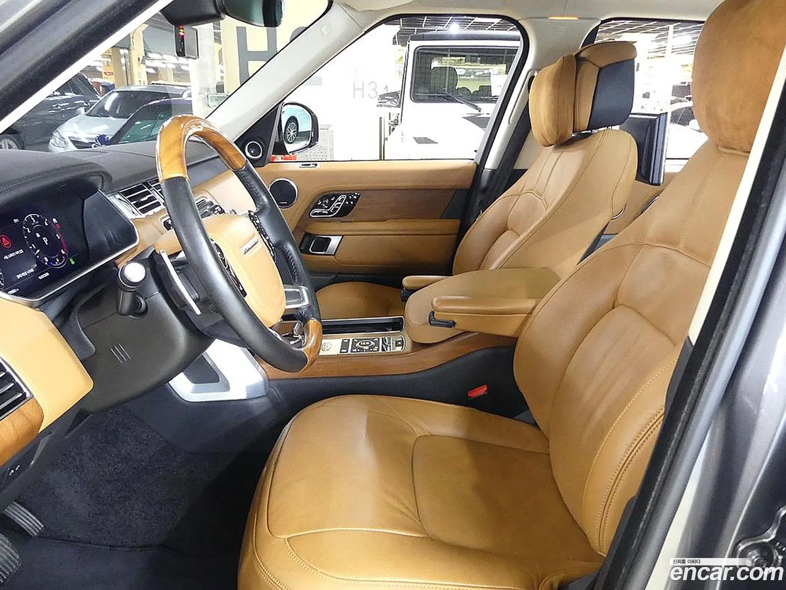 Land Rover Range Rover 2019 — 11
