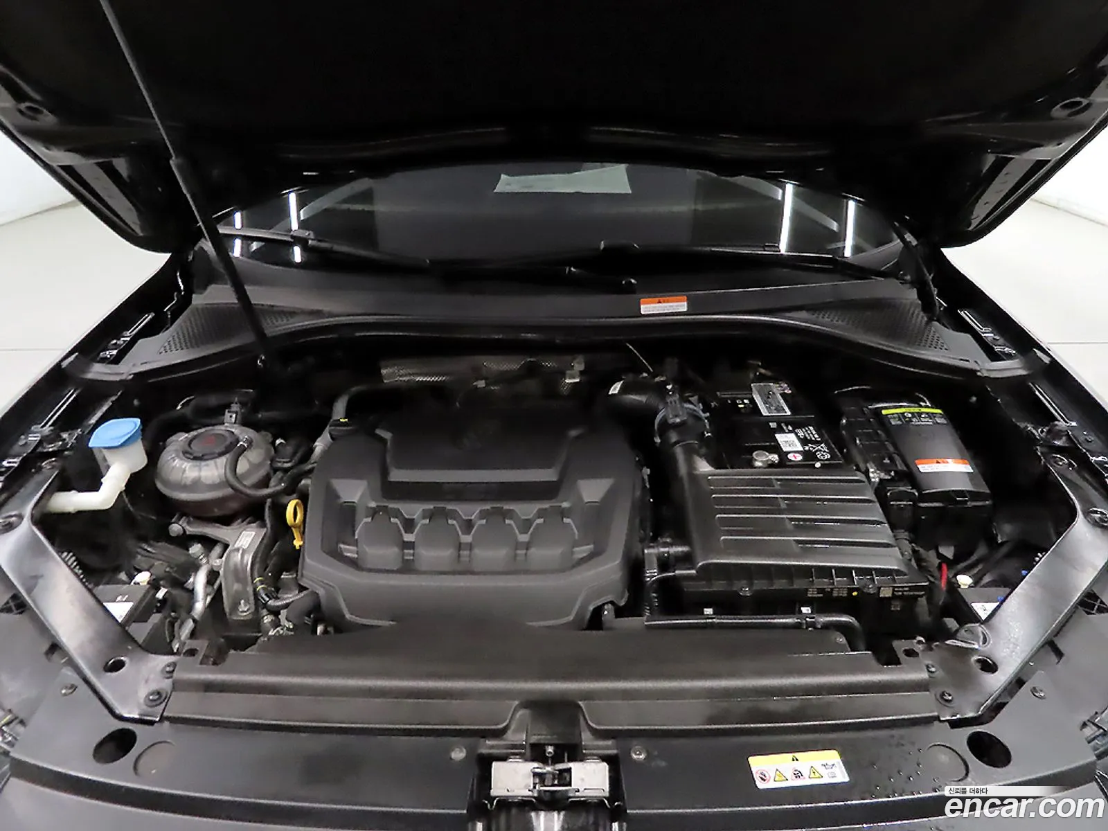 Volkswagen Tiguan Allspace 2023 — 8