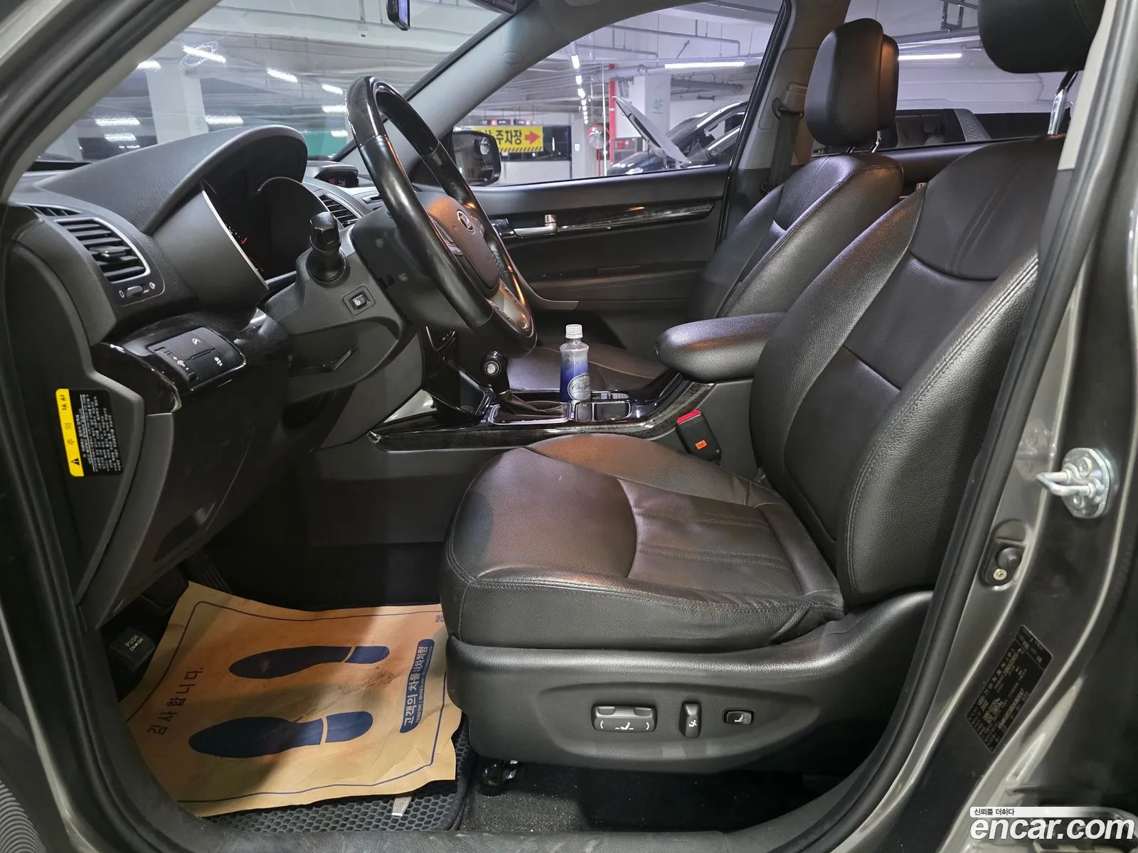 Kia Sorento R 2012 — 16
