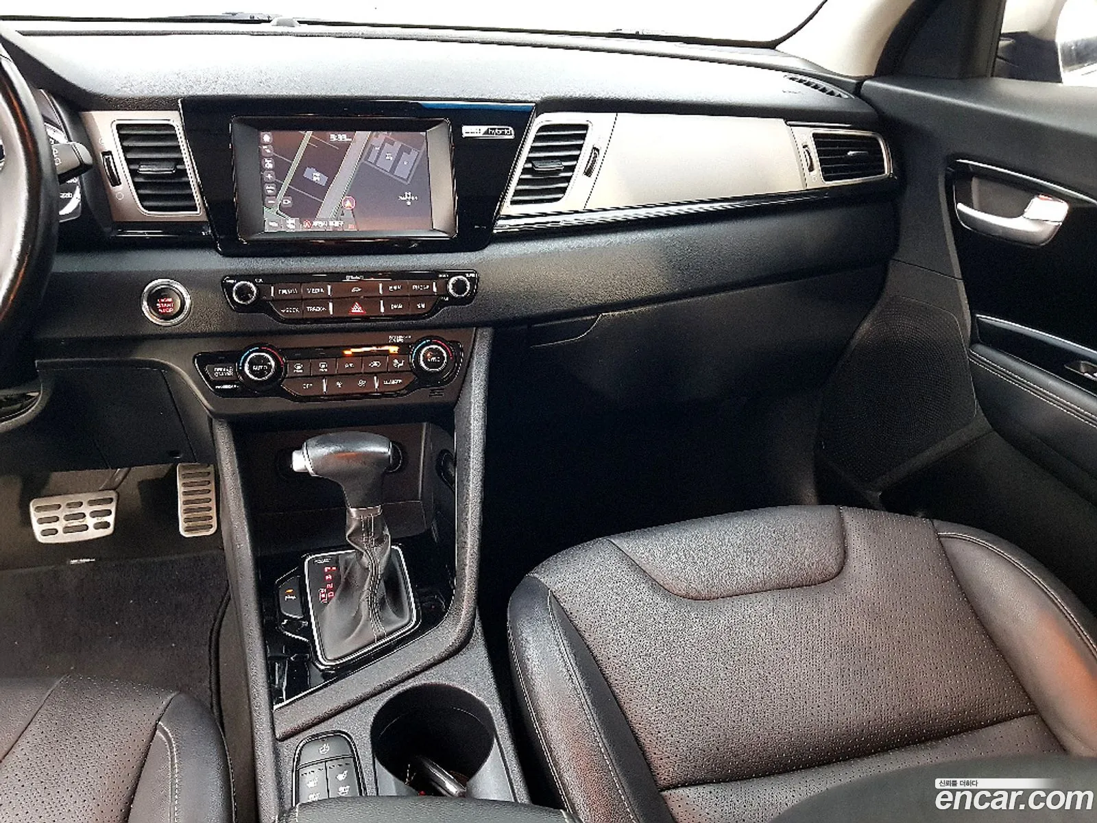 Kia Niro 2016 — 7