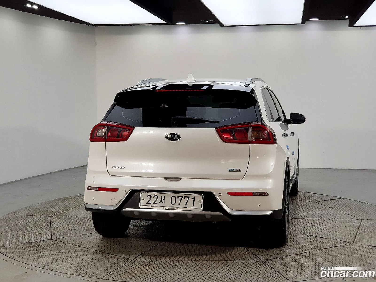 Kia Niro 2016 — 3