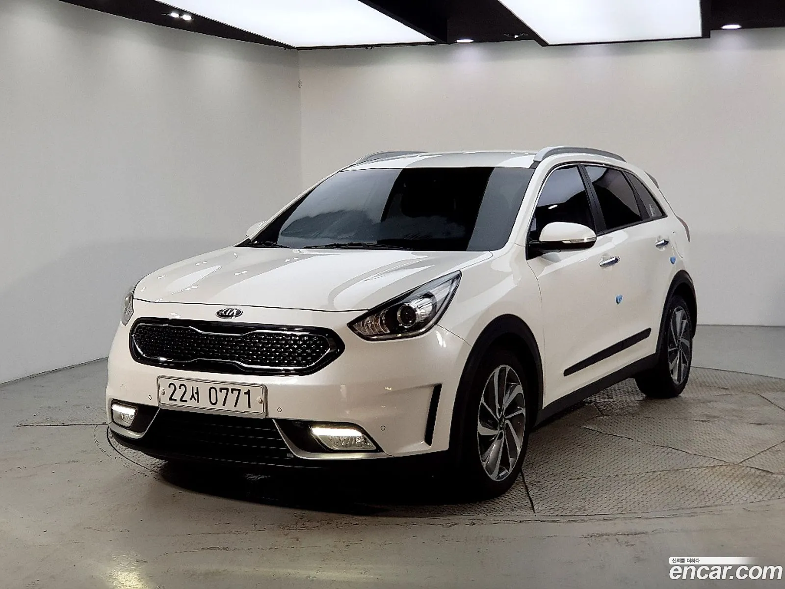 Kia Niro 2016 — 20