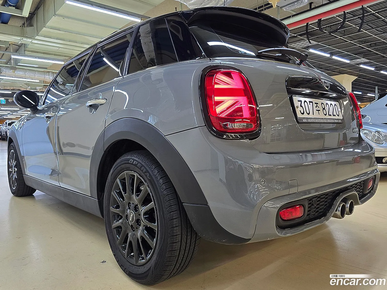 Mini Cooper S 2020 — 16