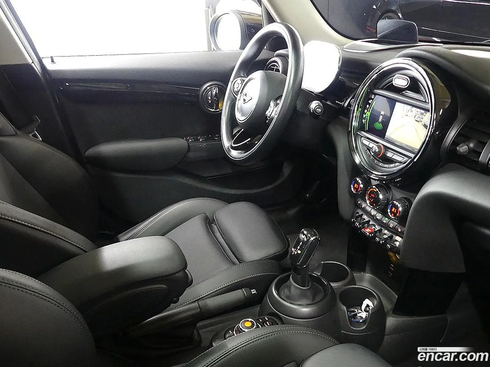 Mini Cooper S 2020 — 10