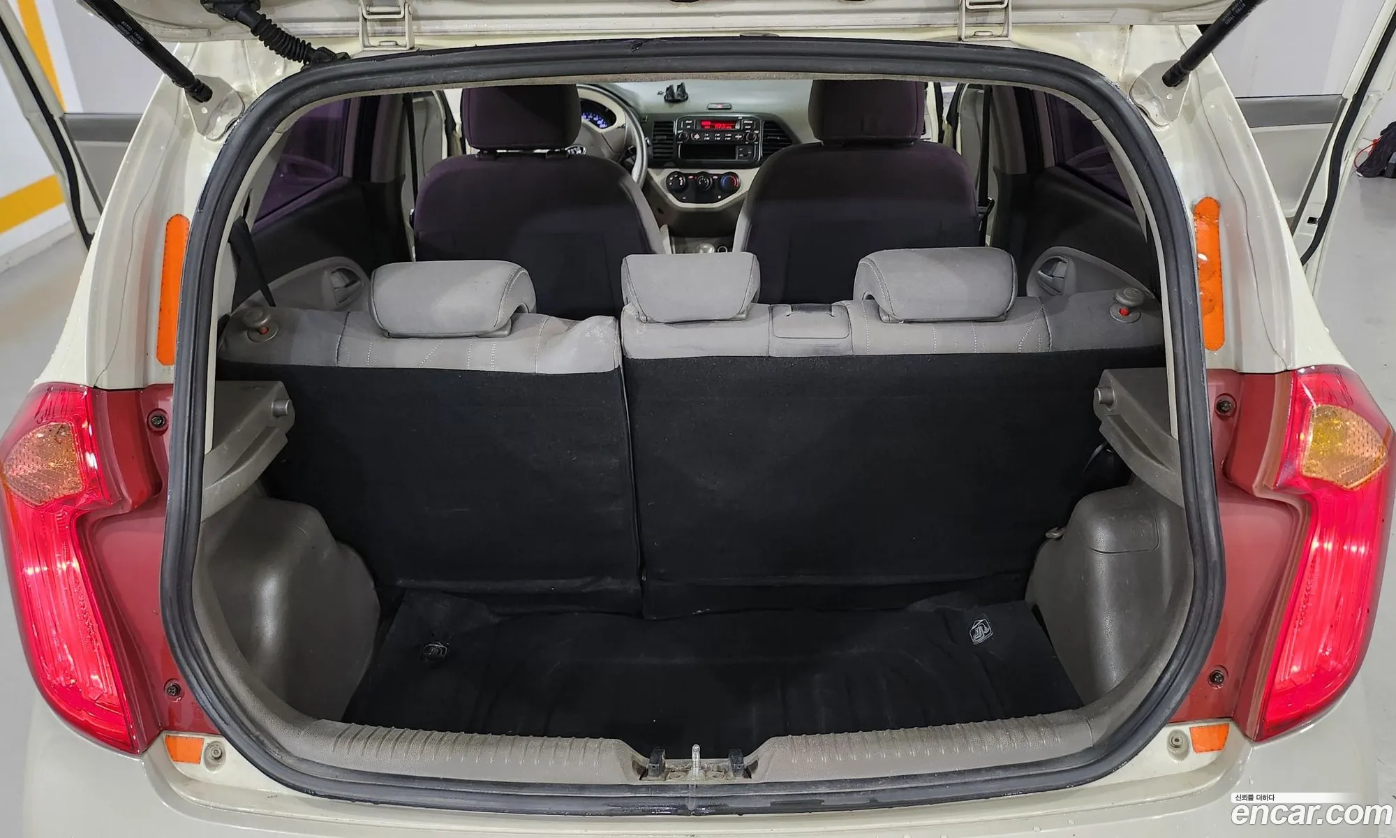 Kia Morning 2013 — 17