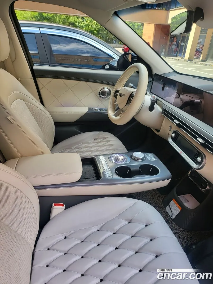 Genesis GV60 2025 — 7
