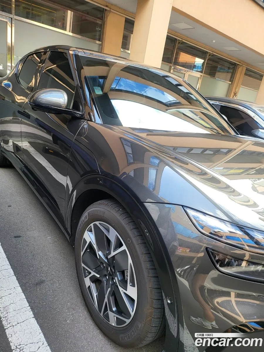 Genesis GV60