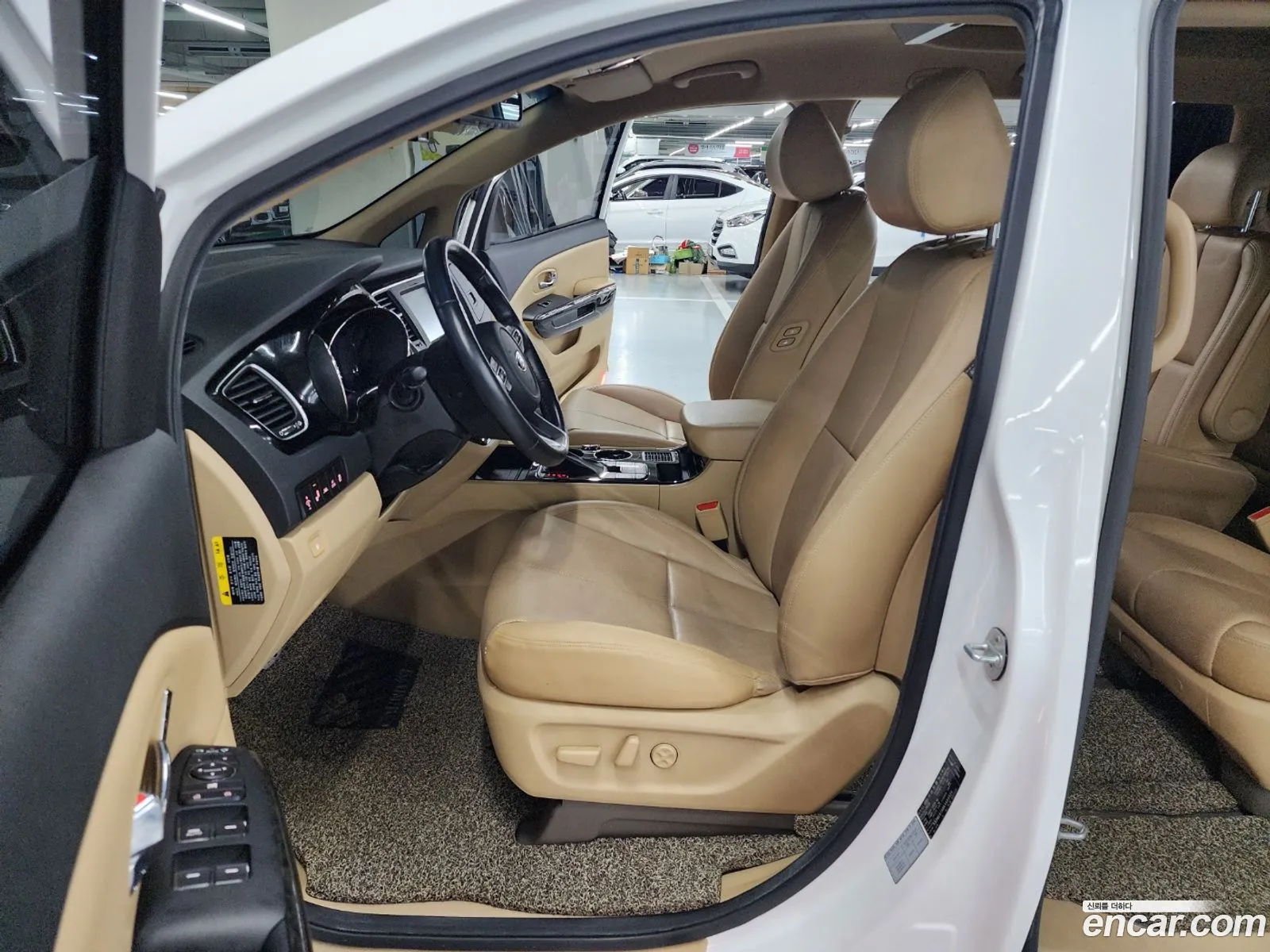 Kia Carnival 2018 — 11