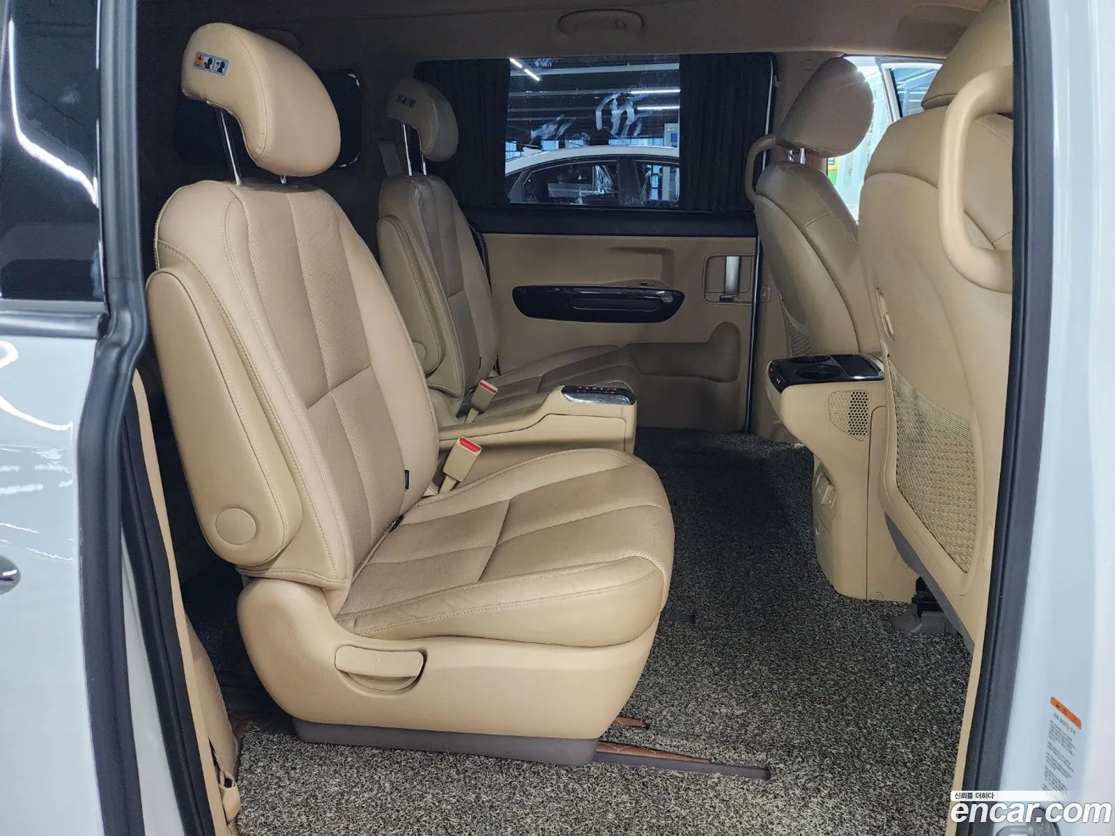 Kia Carnival 2018 — 2