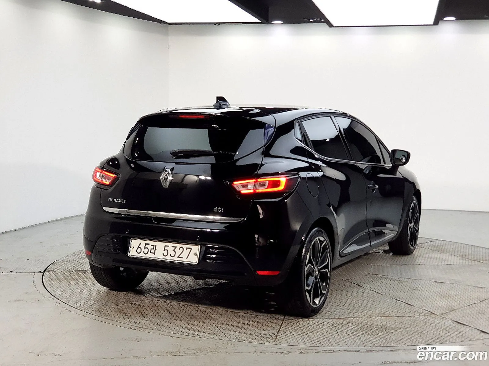 Renault Korea (Samsung) Clio 2018 — 10