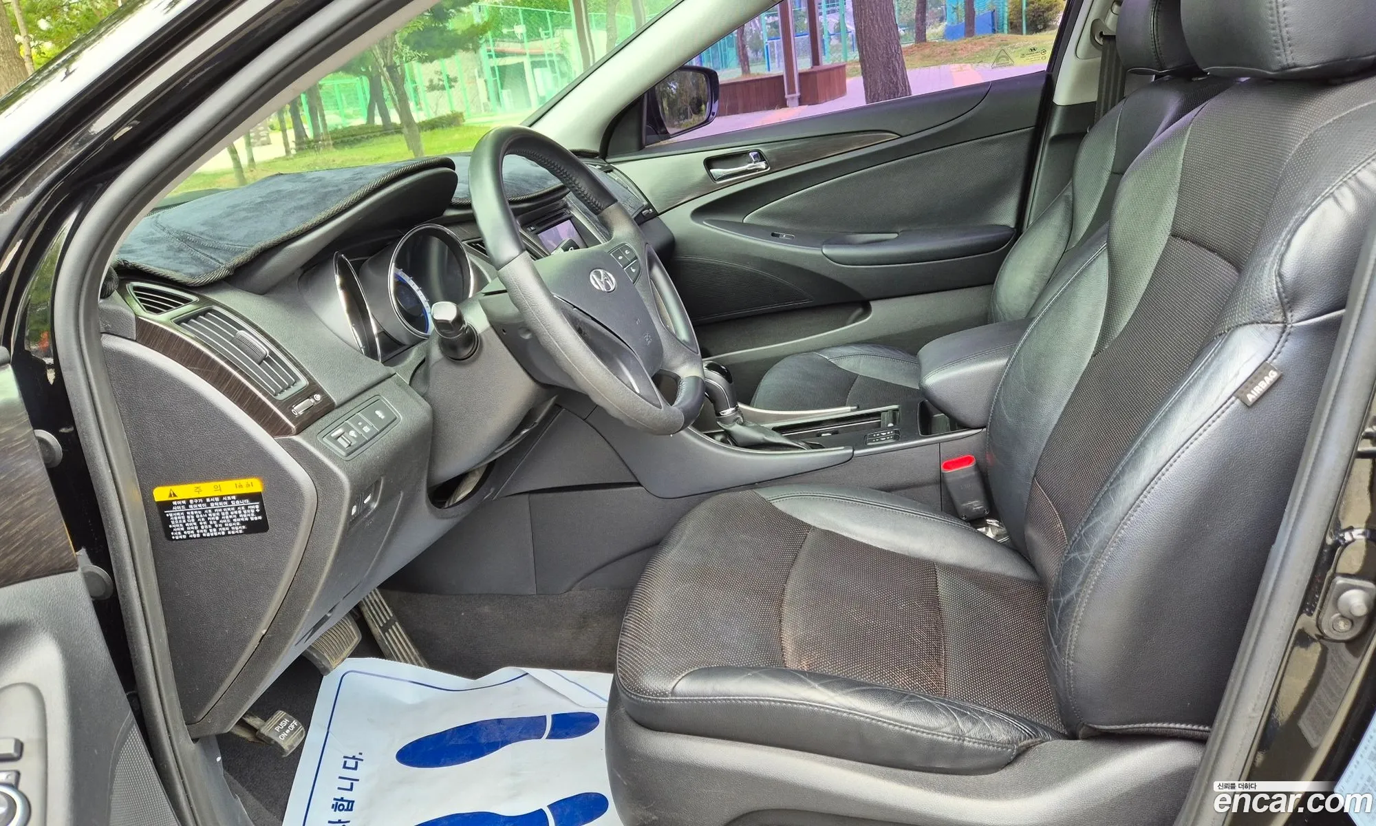 Hyundai YF Sonata 2012 — 6